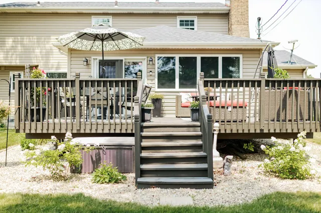 $384,900 | 1521 West 4th Street, Hobart, IN 46342