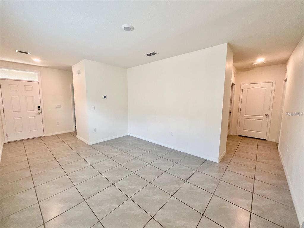 718 Chinoy Road Davenport, FL 33837 - Photo 3 of 12