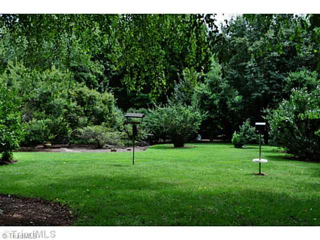 3625 Pinetop Road Greensboro, NC 27410 - Photo 16 of 16 Yard/Garden.