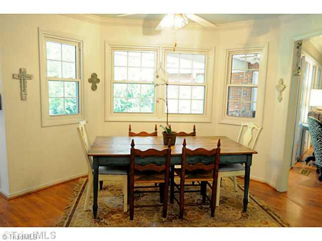 3625 Pinetop Road Greensboro, NC 27410 - Photo 10 of 16 Breakfast.