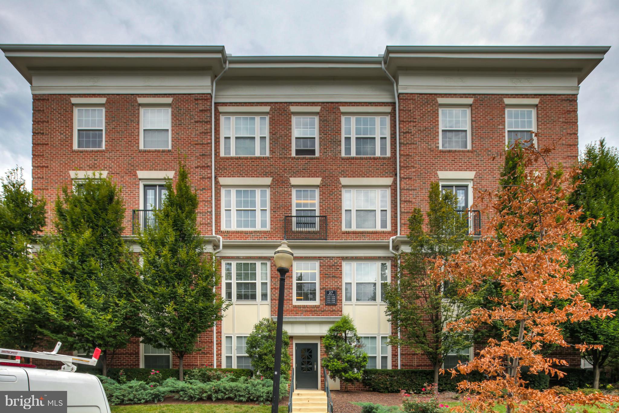 27 Booth Street, Unit 342 Gaithersburg, MD 20878 - Photo 1 of 30 Exterior (Front)