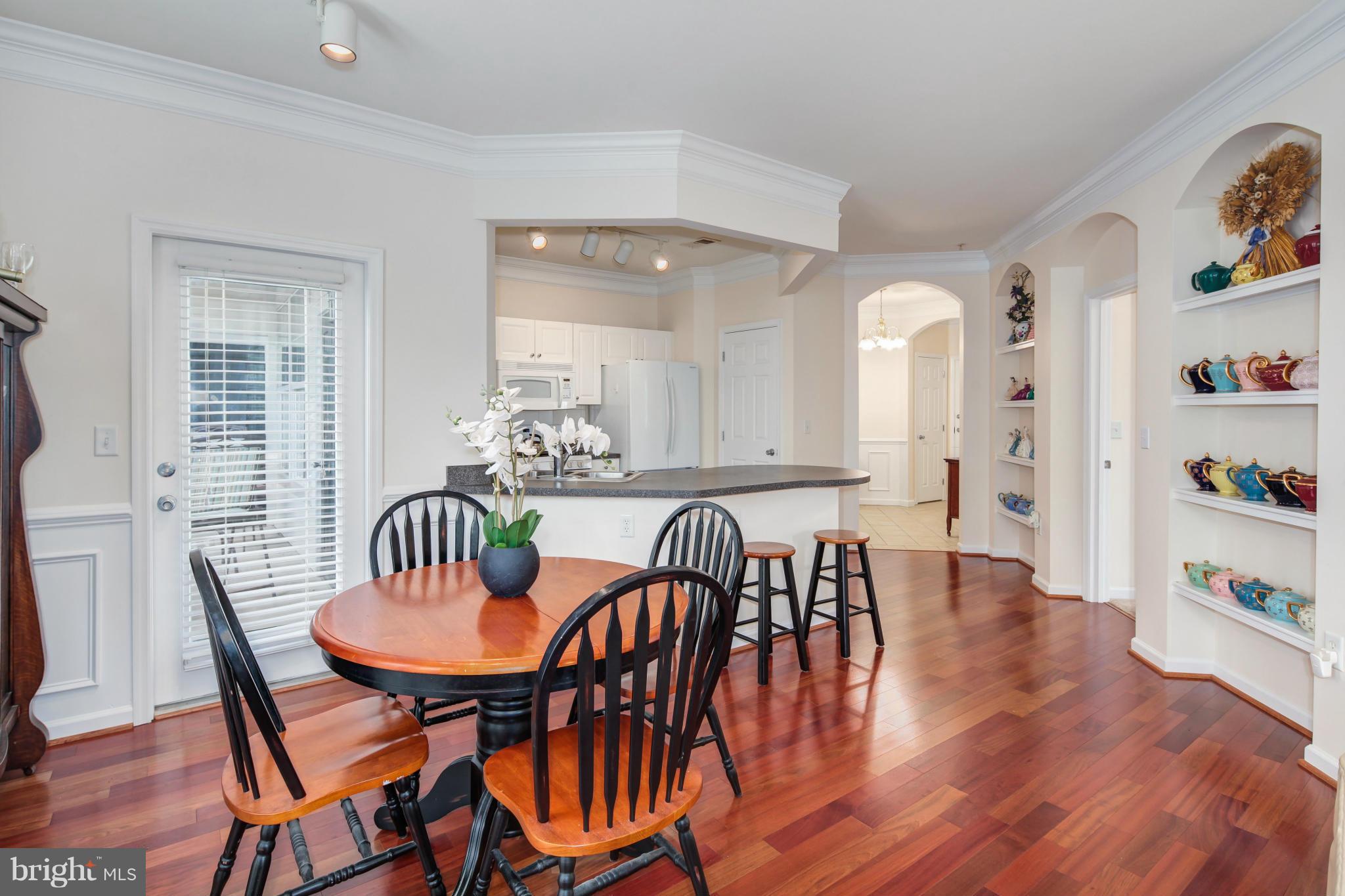 27 Booth Street, Unit 342 Gaithersburg, MD 20878 - Photo 8 of 30 Dining Room