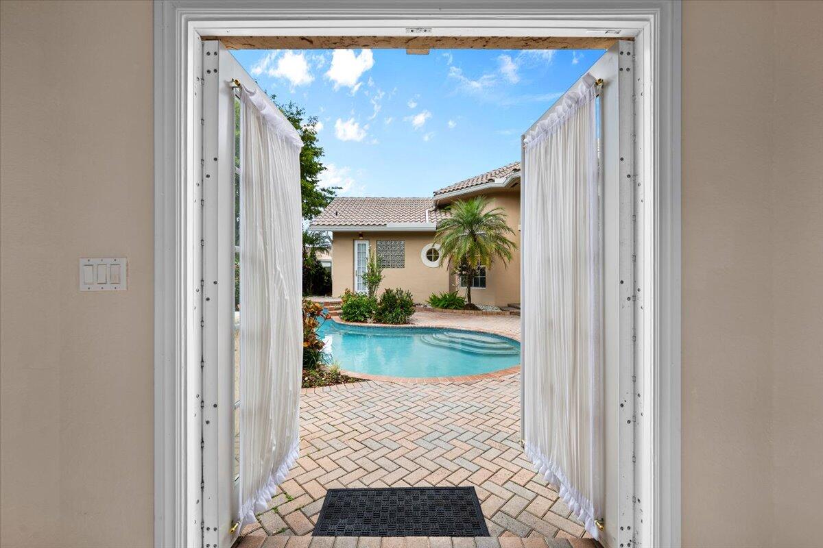 3241 Northwest 63rd Street Boca Raton, FL 33496 - Photo 10 of 75 08-LUX_7194