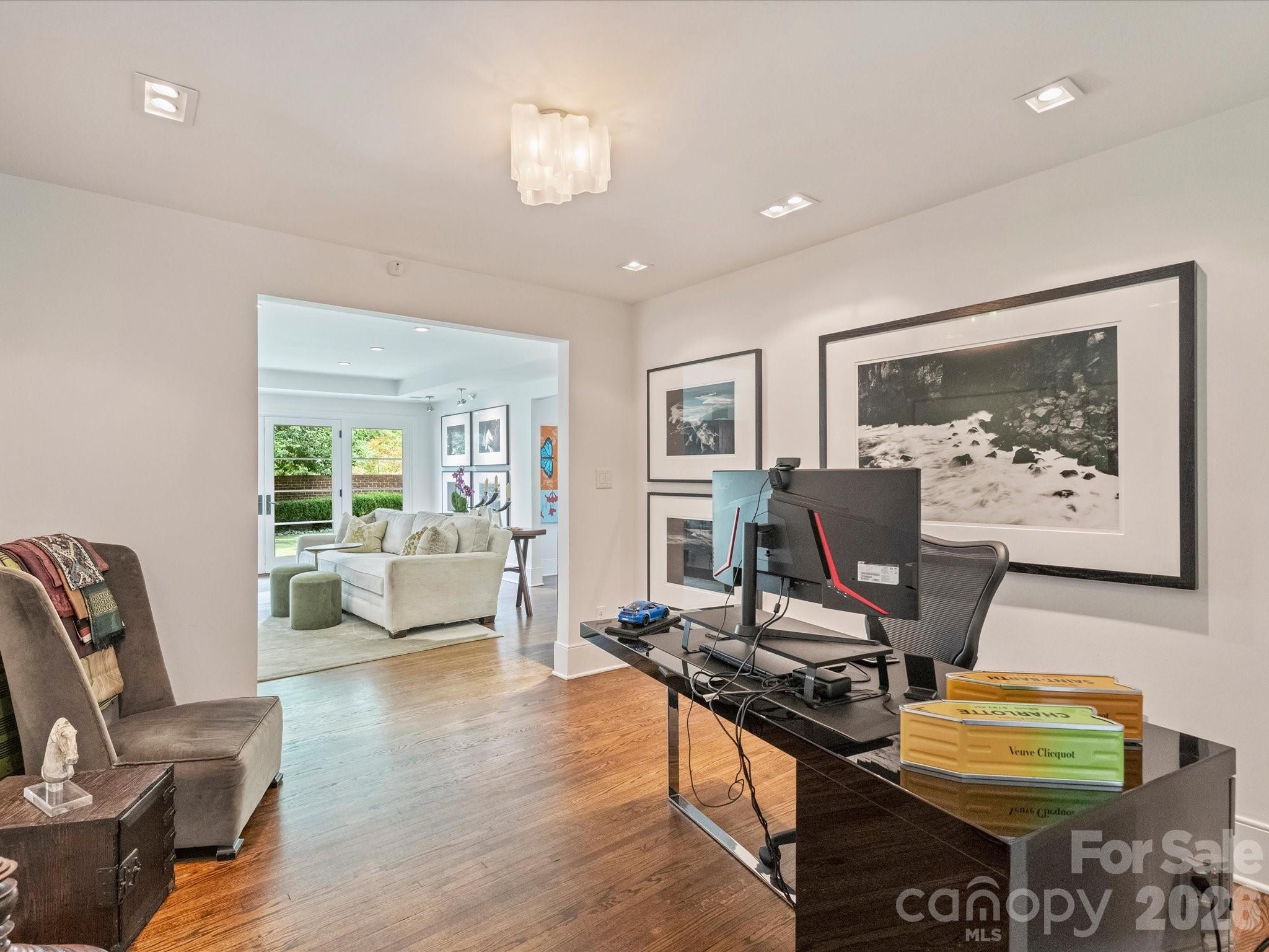 943 Romany Road Charlotte, NC 28203 - Photo 13 of 34 Gallery Image 13