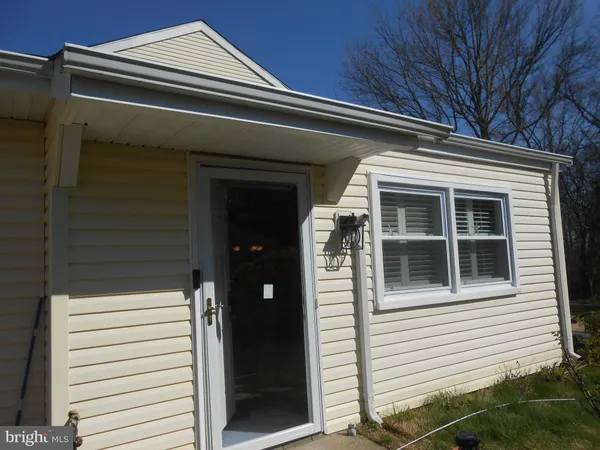 $2,700 | 39 Mediterranean Court, Barnegat, NJ 08005
