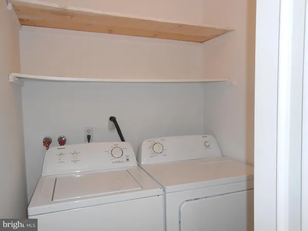 $2,700 | 39 Mediterranean Court, Barnegat, NJ 08005