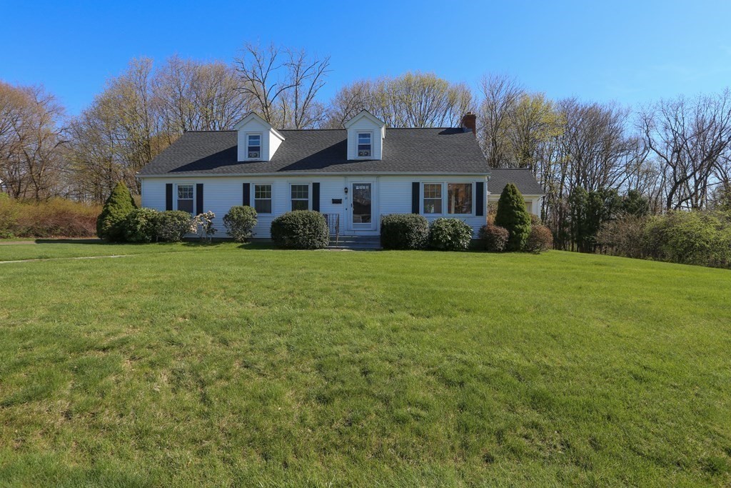 16 Brittany Road South Hadley, MA 01075 - Photo 3 of 42 Gallery Image 3