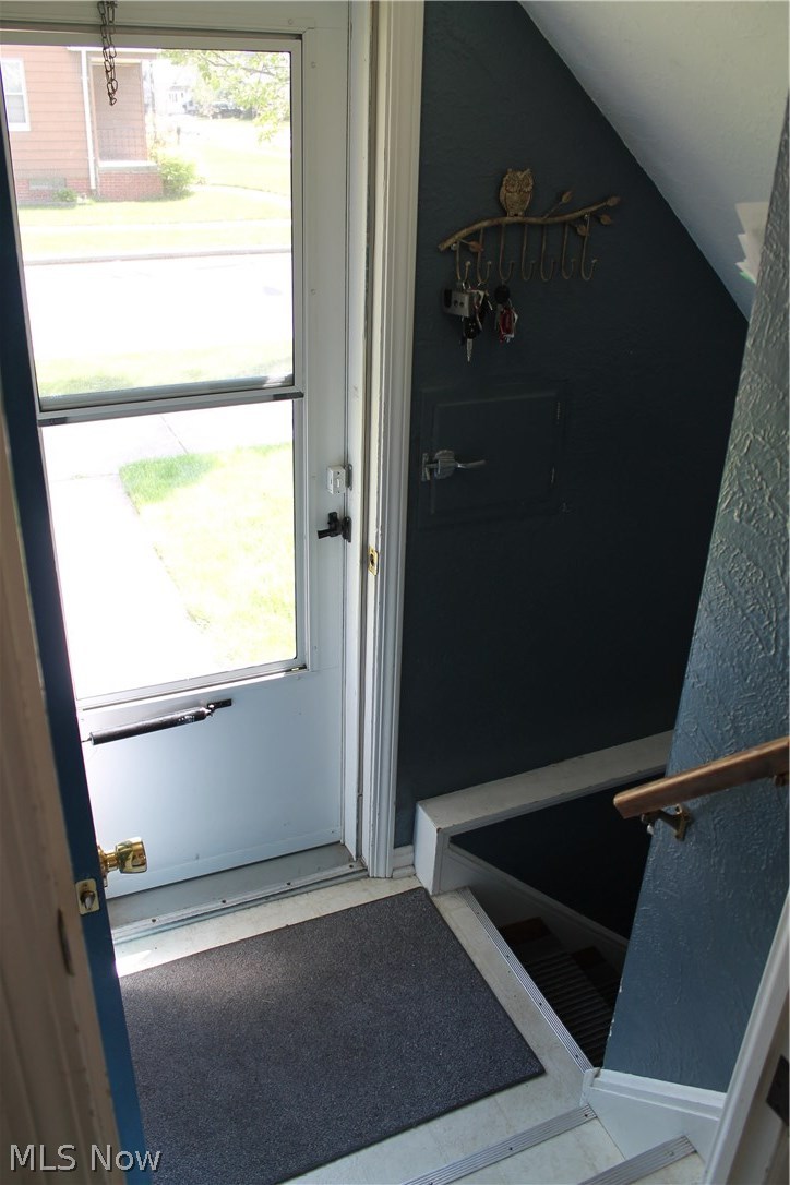 1189 Argonne Road Cleveland, OH 44121 - Photo 20 of 30 Side door and stairs to basement.