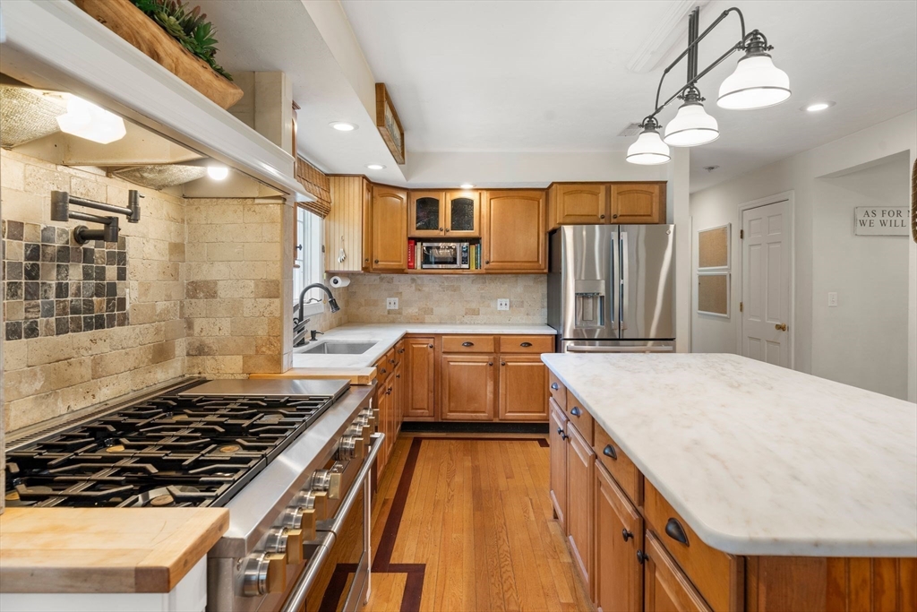 103 Wapping Road Kingston, MA 02364 - Photo 4 of 42