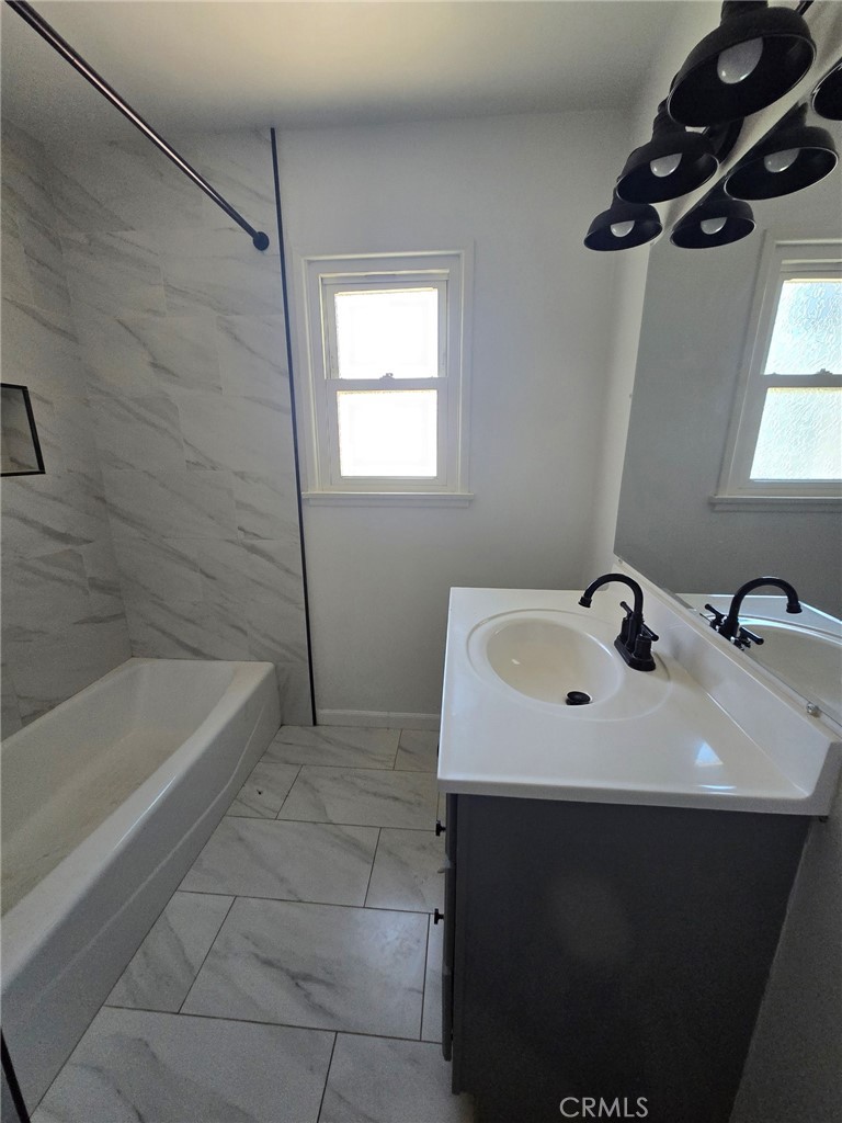 3585 Timothy Way Riverside, CA 92506 - Photo 6 of 12