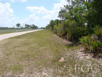 6820 Stringfellow Road St. James City, FL 33956 - Photo 3 of 8 Gallery Image 3