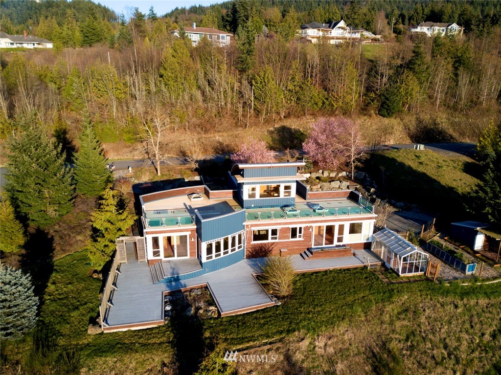 18564 Cascade View Drive Mount Vernon, WA 98274 - Photo 1 of 40 an aerial view of a house with a yard