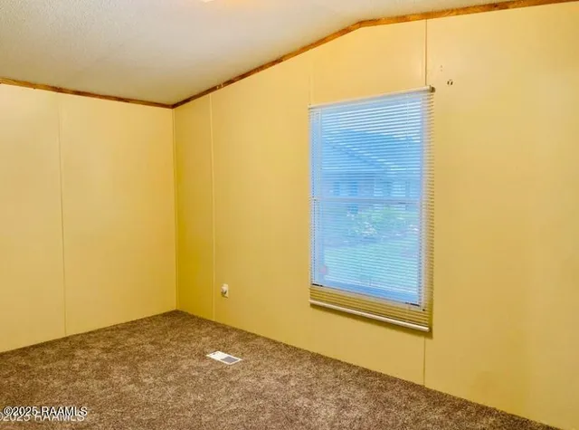 $995 | 1299 Sawmill Highway, Unit B, Breaux Bridge, LA 70517