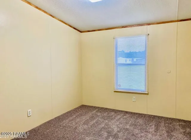 $995 | 1299 Sawmill Highway, Unit B, Breaux Bridge, LA 70517