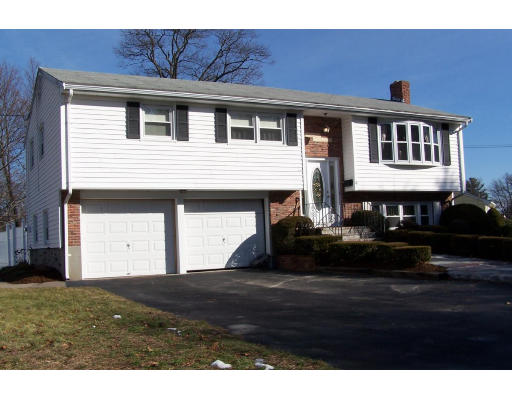 18 Niles Road Randolph, MA 02368 - Photo 1 of 11 Gallery Image 1