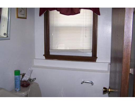 18 Niles Road Randolph, MA 02368 - Photo 9 of 11 Gallery Image 9