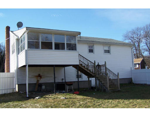 18 Niles Road Randolph, MA 02368 - Photo 10 of 11 Gallery Image 10