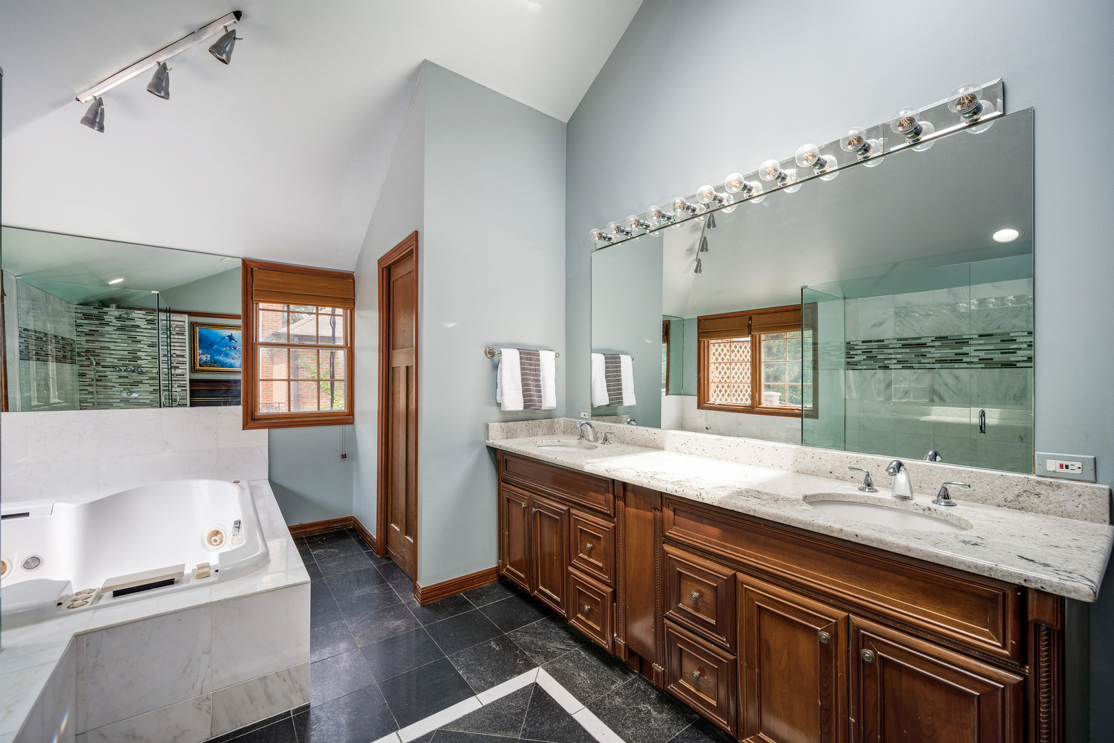 2851 West Rascher Avenue Chicago, IL 60625 - Photo 33 of 58