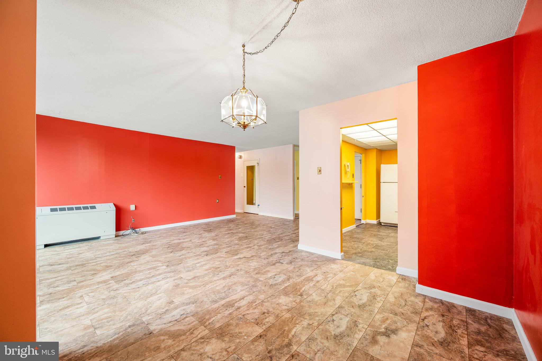 801 Yale Avenue, Unit 827 Swarthmore, PA 19081 - Photo 4 of 33 Dining area looking in to the living room