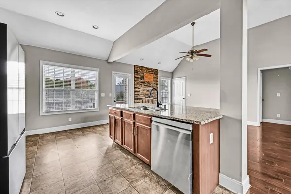 $345,000 | 410 River Heights Drive, Clarksville, TN 37040