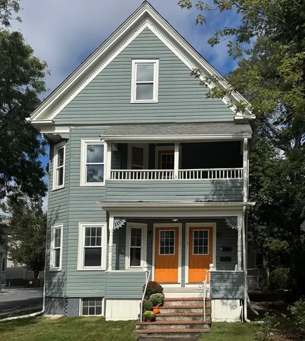 a view of a house and outdoor space