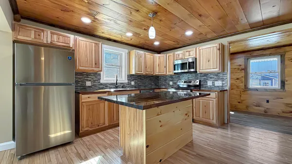 $229,900 | 16 Bennett Drive, Caribou, ME 04736