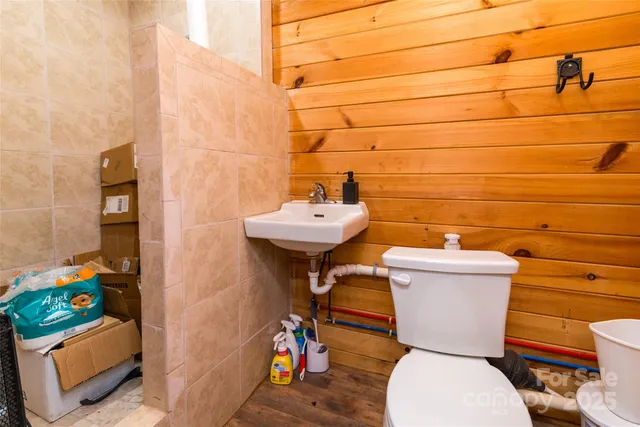 $399,000 | 1137 Saunders Road, Franklin, NC 28734