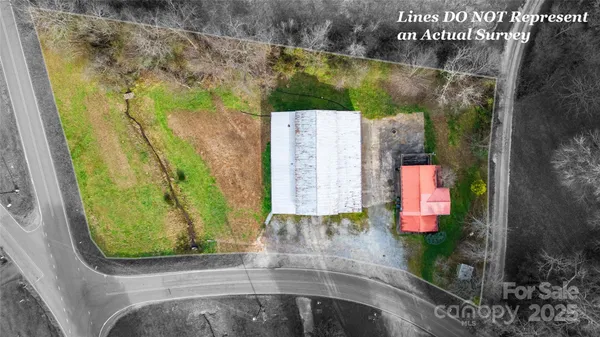 $369,900 | 1137 Saunders Road, Franklin, NC 28734