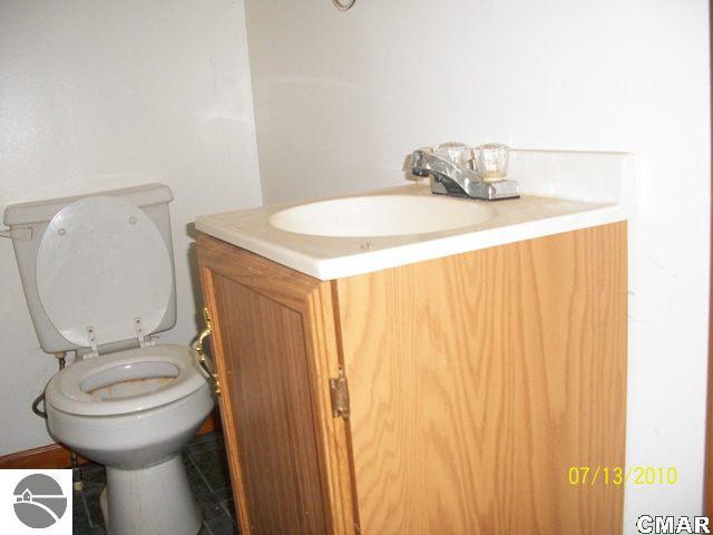 11709 North County Line Road Riverdale, MI 48877 - Photo 7 of 11 1766773-6.JPG