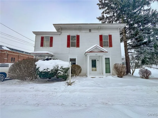 $195,000 | 233 Cedar Street, Oneida, NY 13421