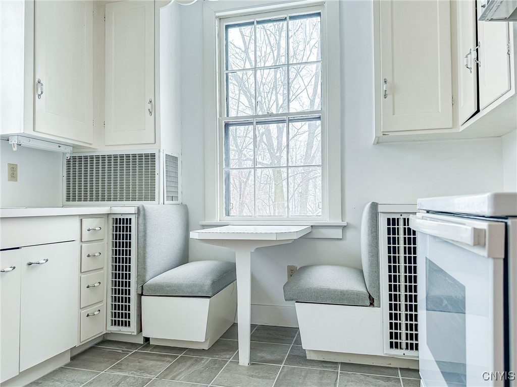 233 Cedar Street Oneida, NY 13421 - Photo 17 of 20 Eat-in space in the kitchen