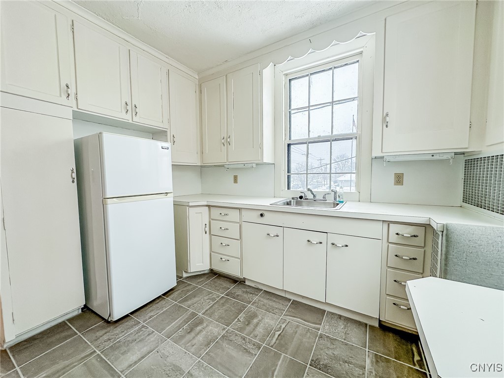 233 Cedar Street Oneida, NY 13421 - Photo 18 of 20