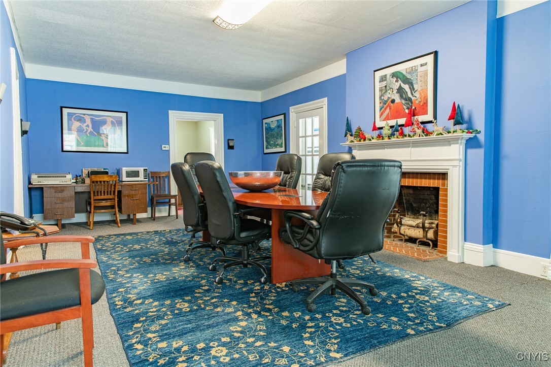 233 Cedar Street Oneida, NY 13421 - Photo 3 of 20 Meeting / conference room