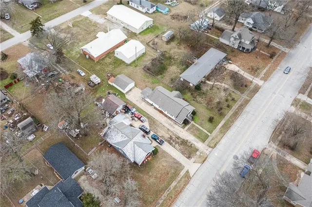 $107,000 | 911 East Main Street, Cherryvale, KS 67335