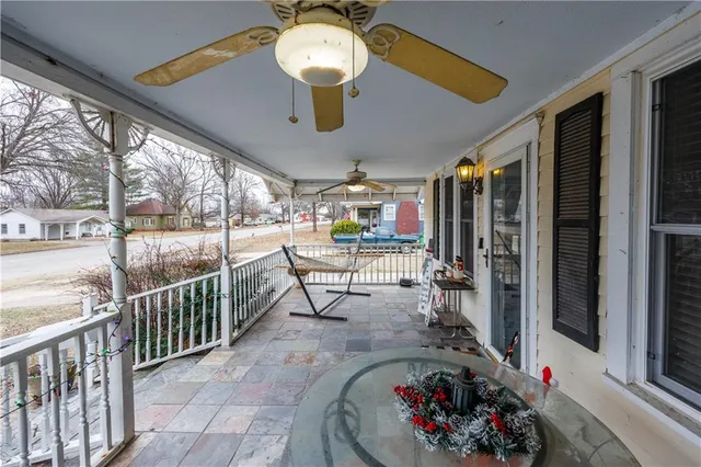 $107,000 | 911 East Main Street, Cherryvale, KS 67335