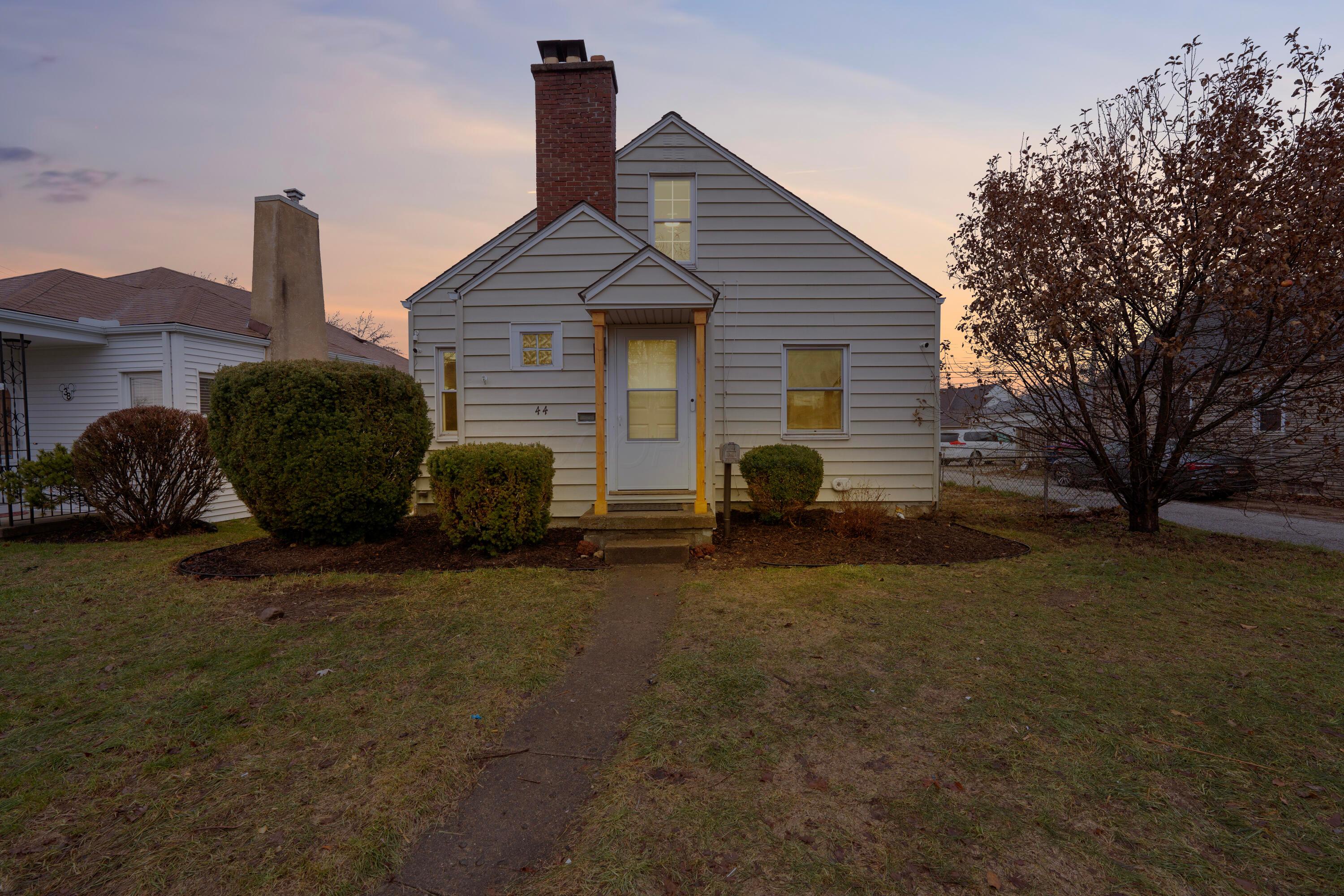 44 Demorest Road Columbus, OH 43204 - Photo 1 of 30 TW