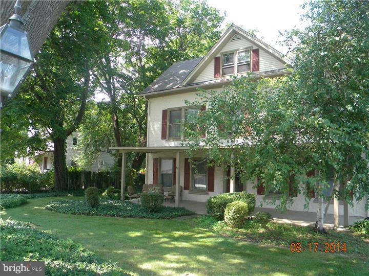 1208 Old Lancaster Road Berwyn, PA 19312 - Photo 2 of 14 Exterior Front