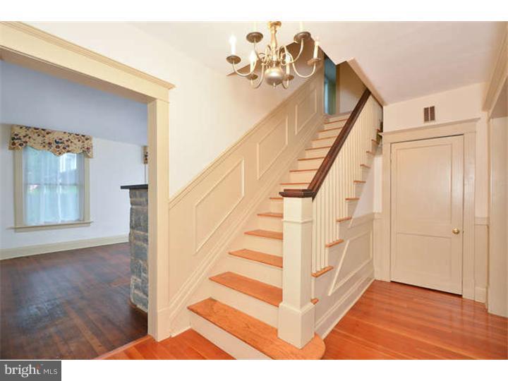 1208 Old Lancaster Road Berwyn, PA 19312 - Photo 3 of 14 Foyer