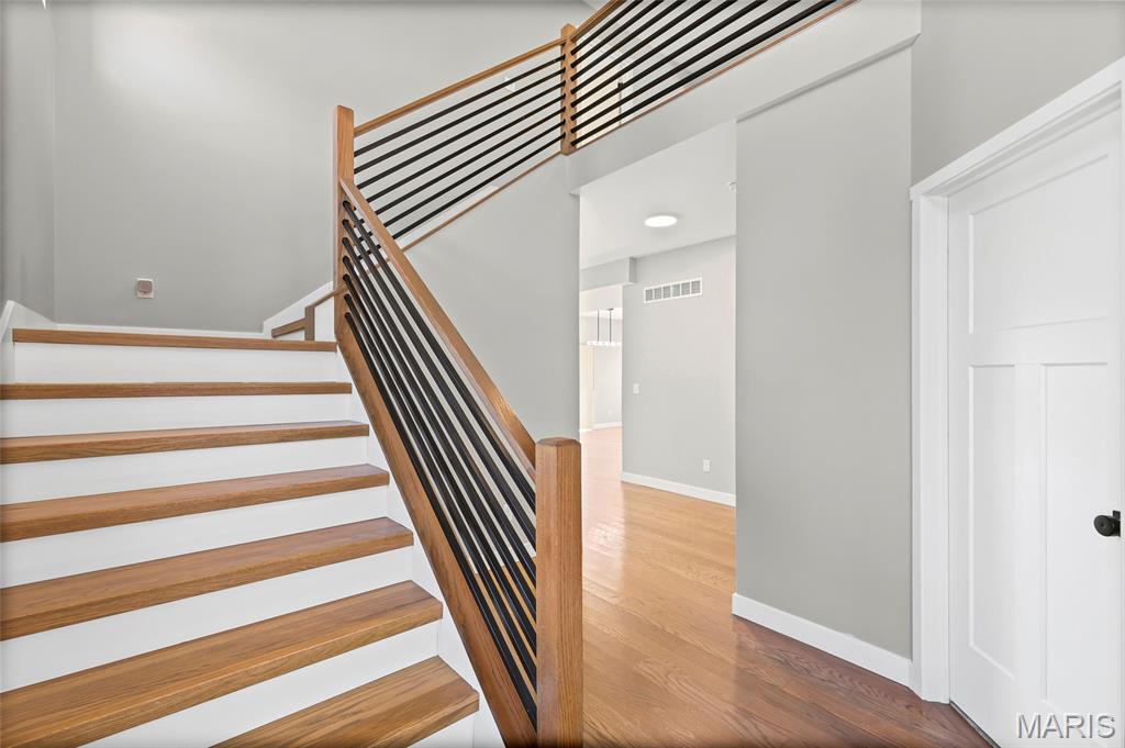 9210 Sappington Road St. Louis, MO 63126 - Photo 6 of 59