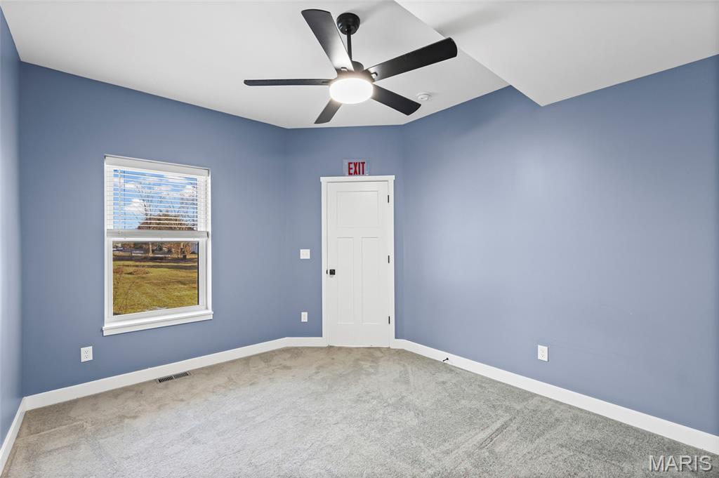 9210 Sappington Road St. Louis, MO 63126 - Photo 8 of 59