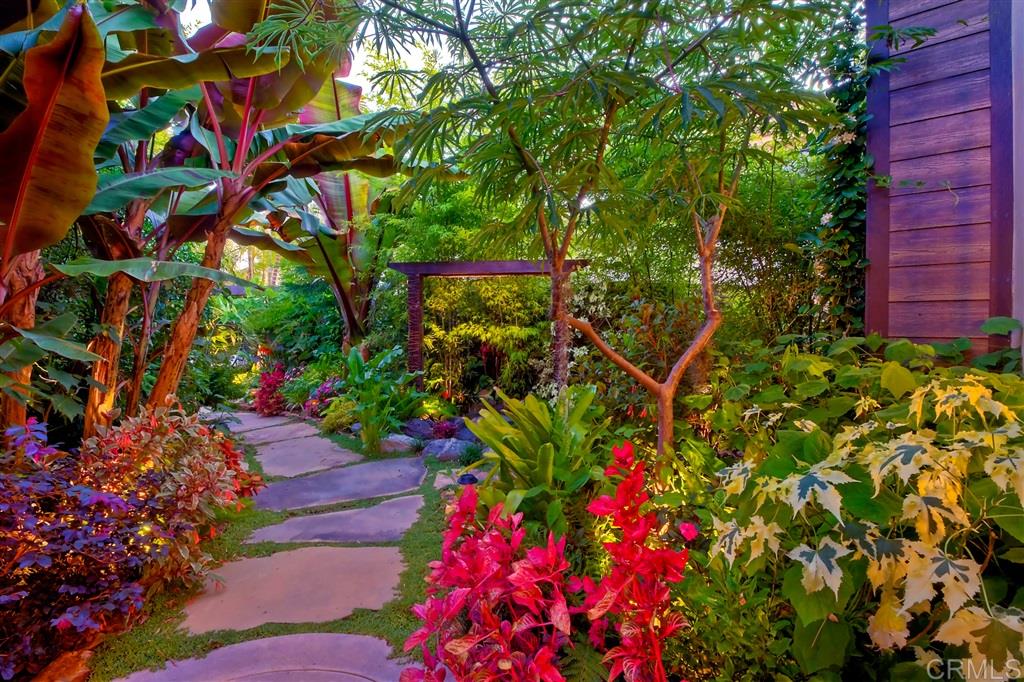 1740 Gascony Road Encinitas, CA 92024 - Photo 4 of 25