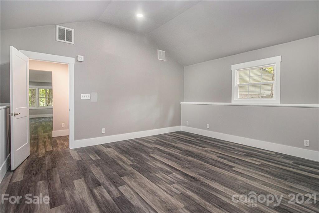 8340 Barncliff Road Charlotte, NC 28227 - Photo 14 of 34 Gallery Image 14