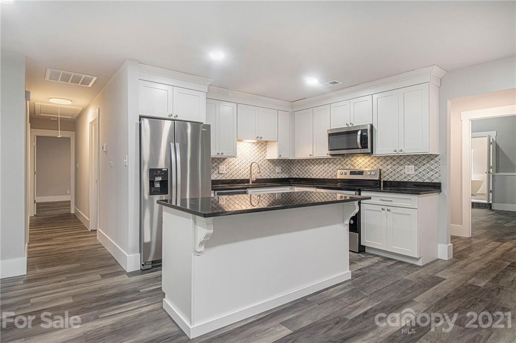 8340 Barncliff Road Charlotte, NC 28227 - Photo 8 of 34 Gallery Image 8