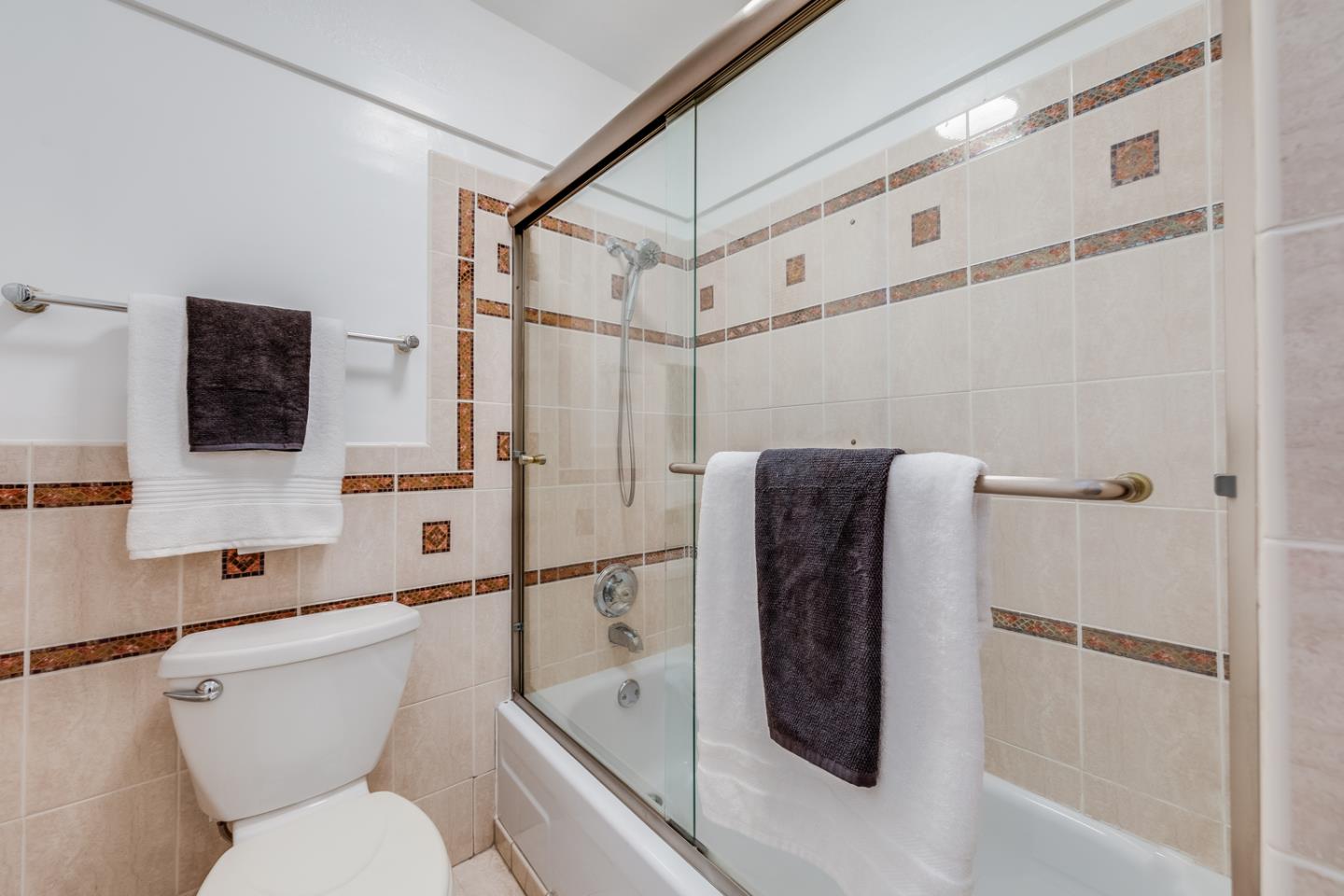 500 West Middlefield Road, Unit 97 Mountain View, CA 94043 - Photo 13 of 33 Gallery Image 13