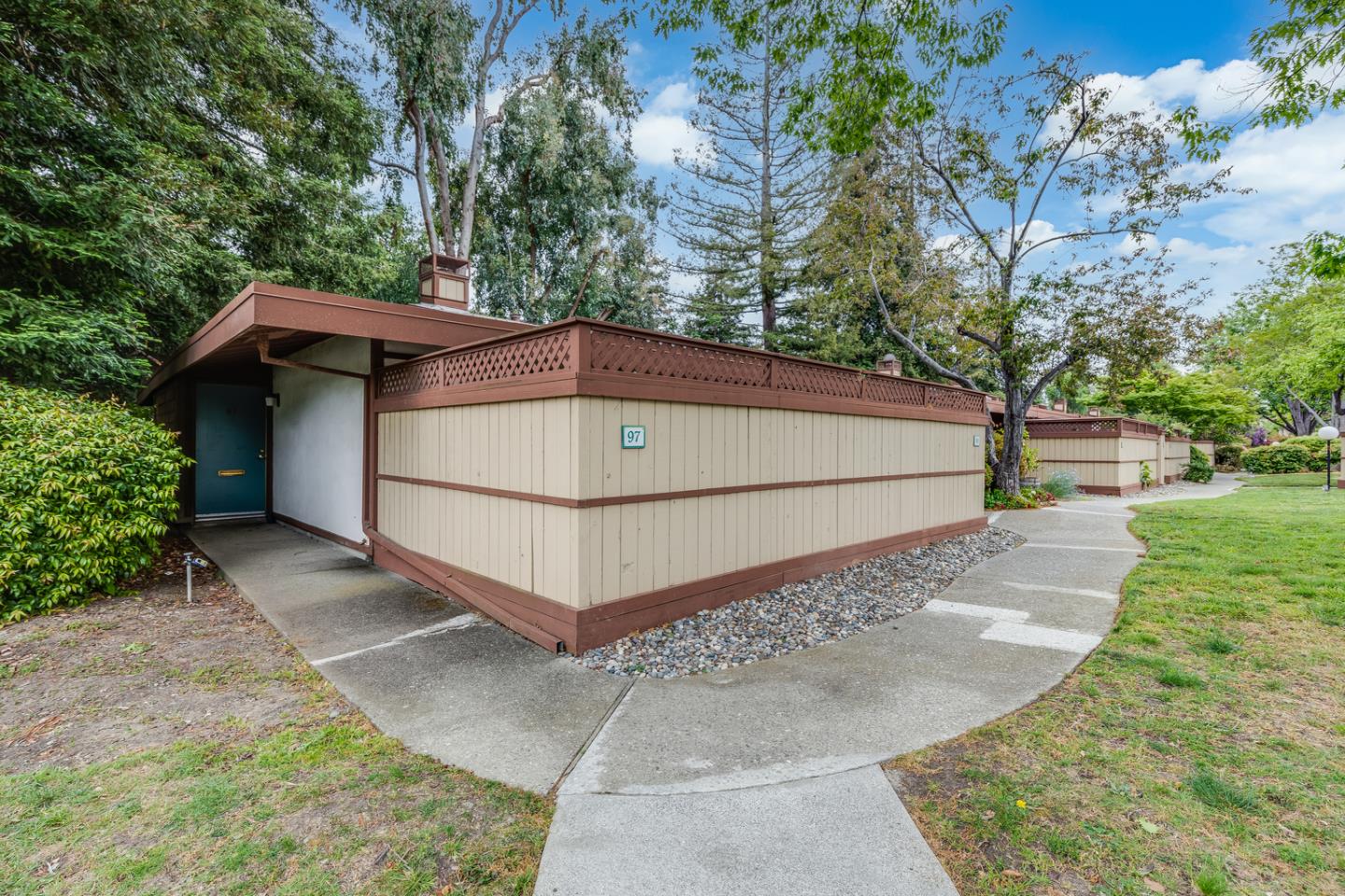 500 West Middlefield Road, Unit 97 Mountain View, CA 94043 - Photo 25 of 33 Gallery Image 25