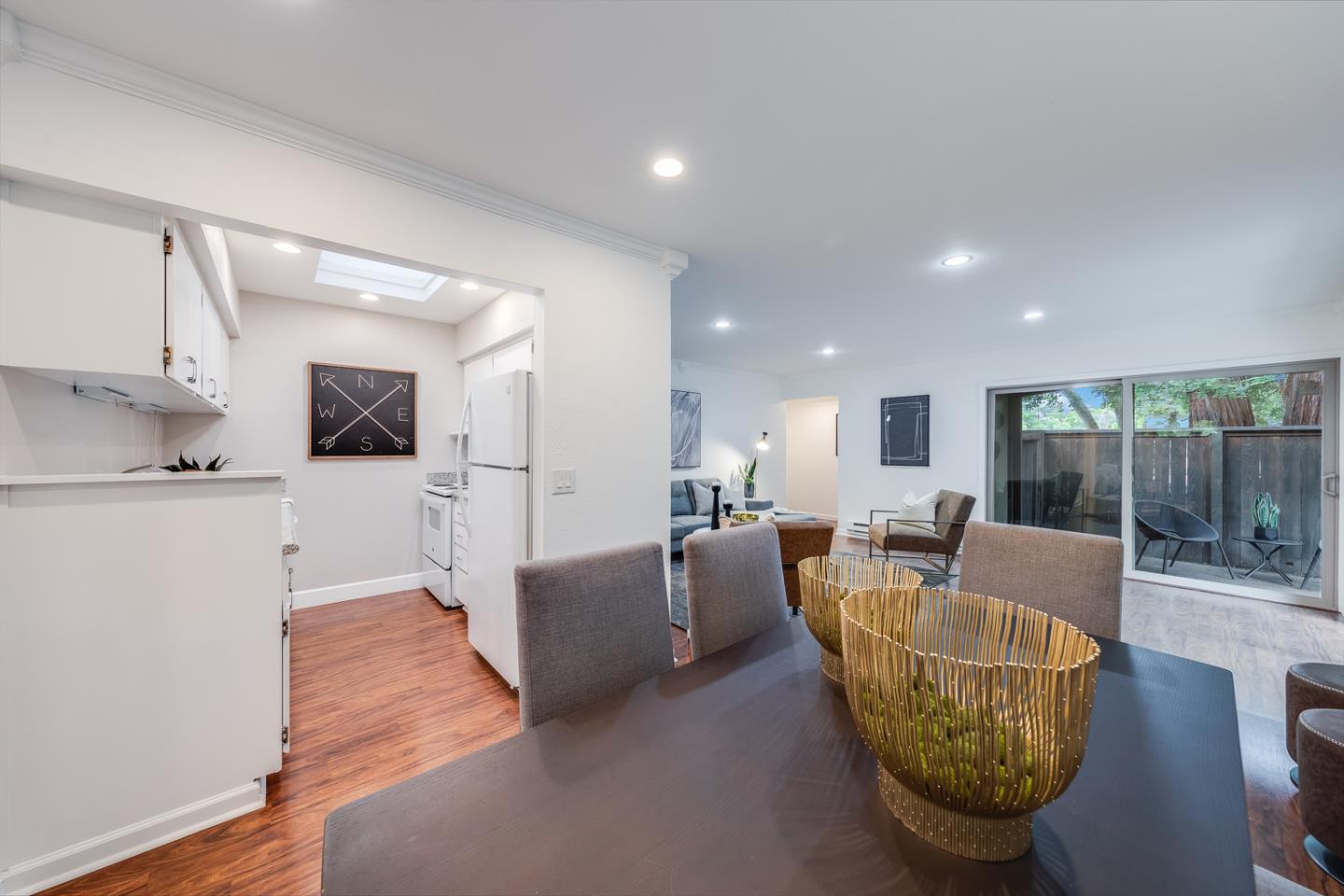 500 West Middlefield Road, Unit 97 Mountain View, CA 94043 - Photo 6 of 33 Gallery Image 6