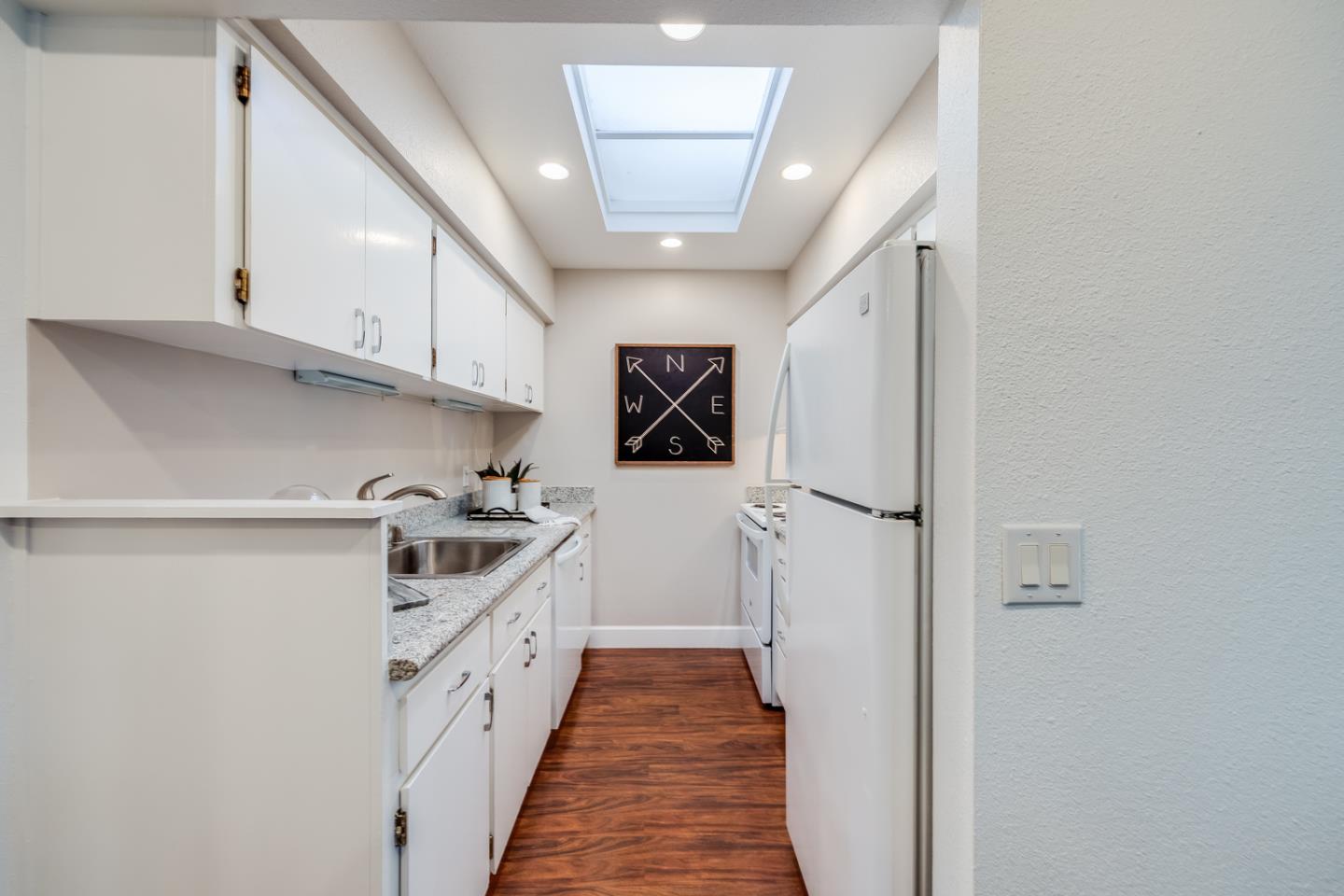 500 West Middlefield Road, Unit 97 Mountain View, CA 94043 - Photo 9 of 33 Gallery Image 9