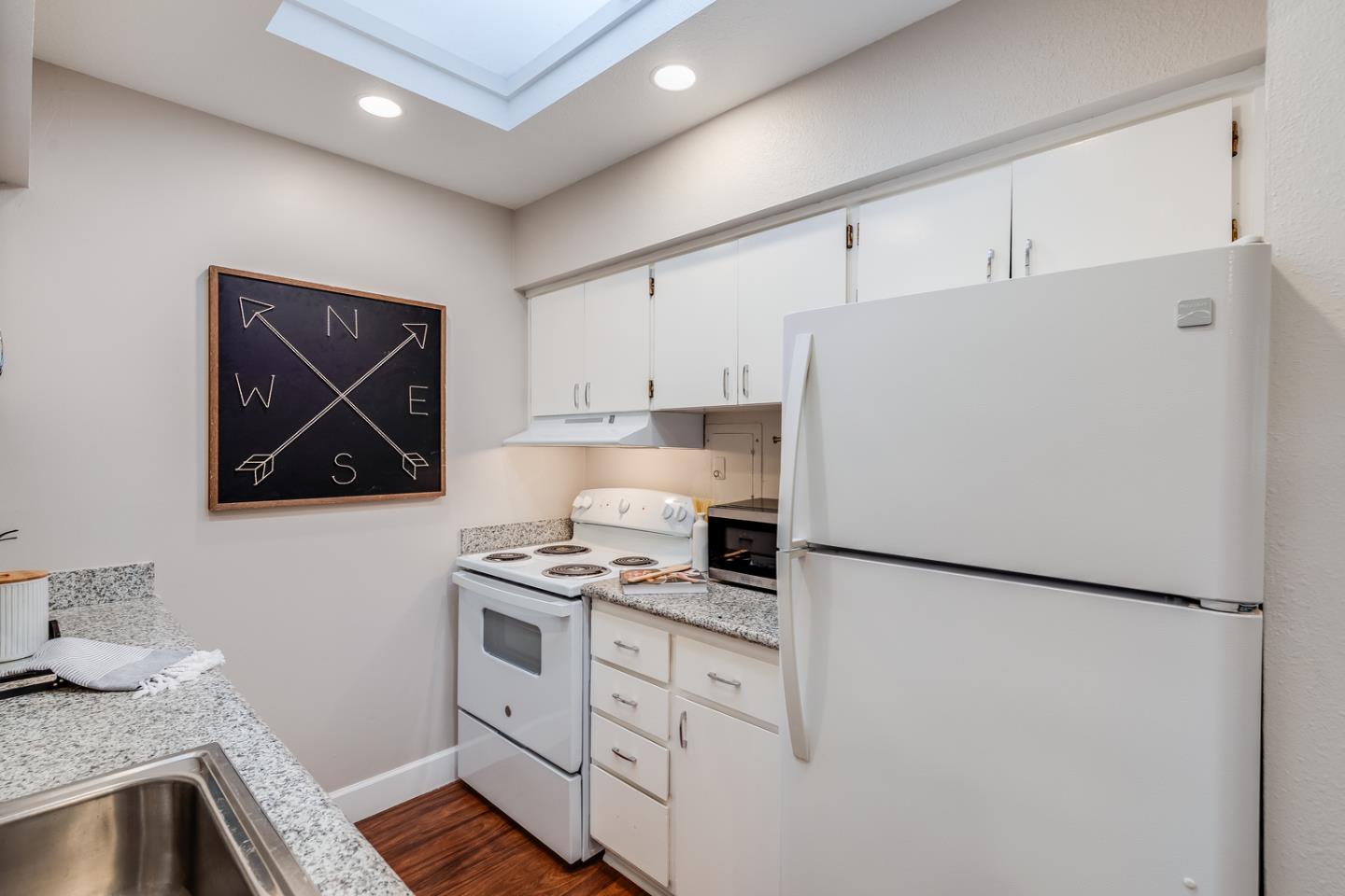 500 West Middlefield Road, Unit 97 Mountain View, CA 94043 - Photo 10 of 33 Gallery Image 10