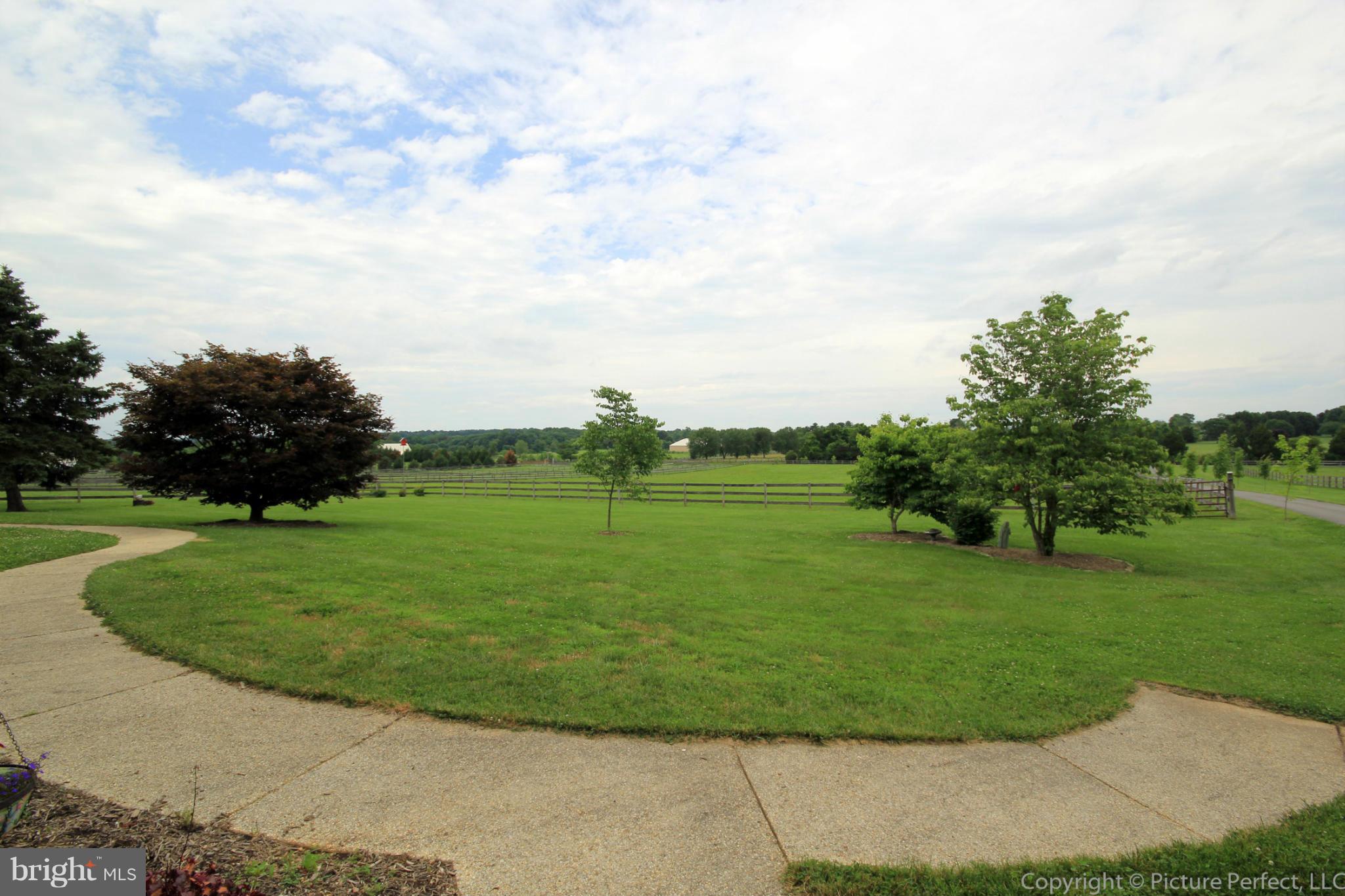 3904 Sundown Road Brookeville, MD 20882 - Photo 5 of 30 View