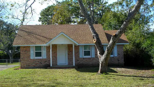 $995 | 1015 North Alston Street, Foley, AL 36535
